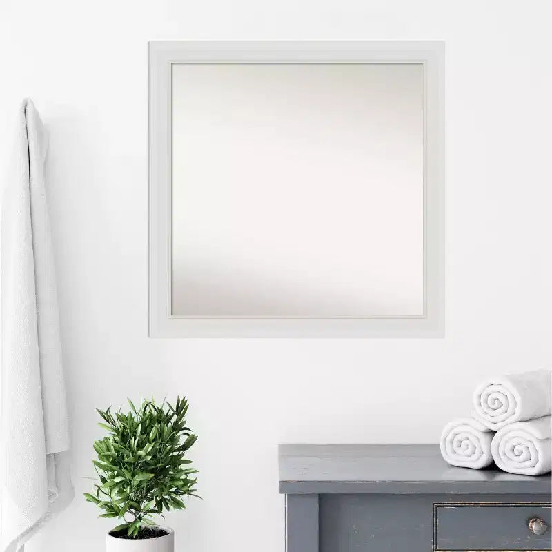 Specchio da parete quadrato con cornice 30 x 30 pollici – Finitura bianco tenue