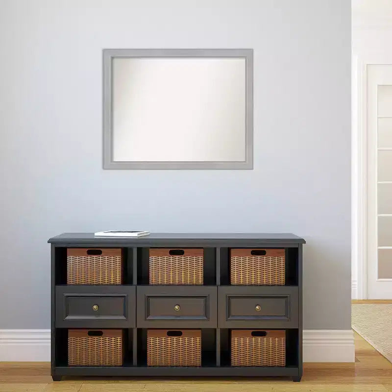 Specchio da parete con cornice in nichel spazzolato - 30,5 x 24,5 pollici