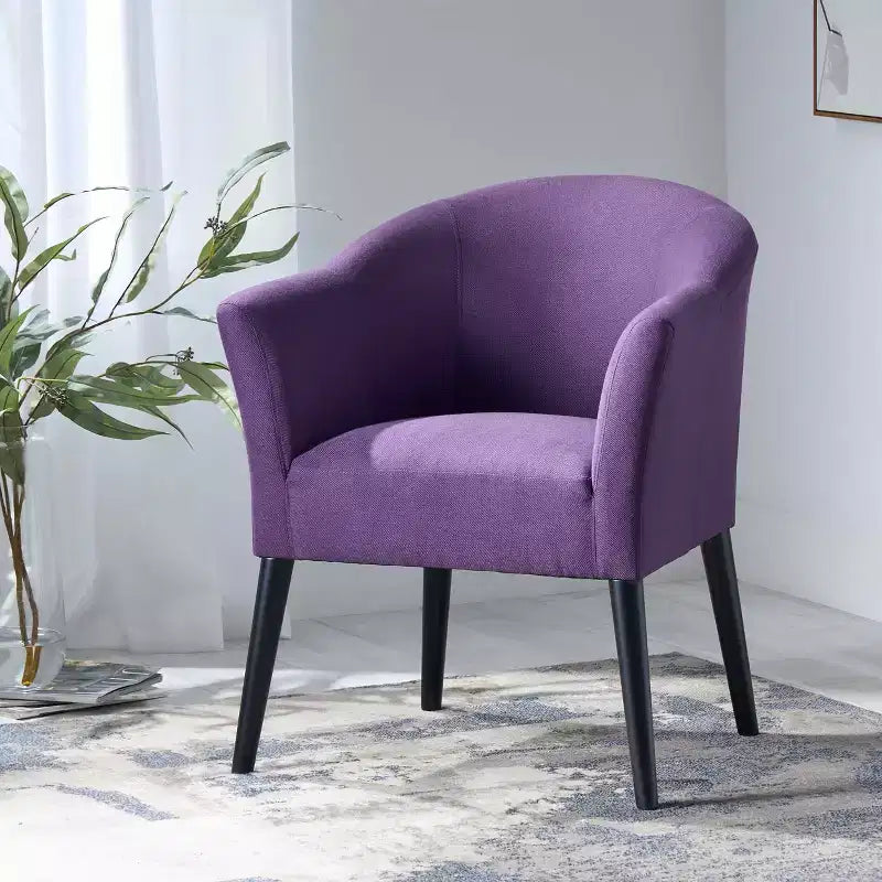 Poltroncina d'appoggio imbottita, senza braccioli e con schienale basso, per soggiorno e camera da letto