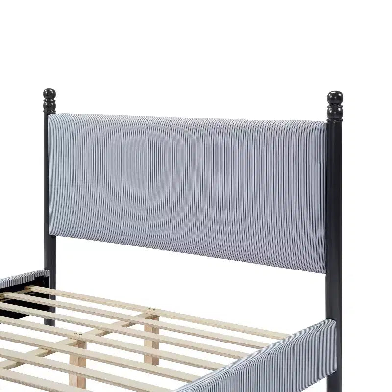 Base letto imbottita con testiera alta